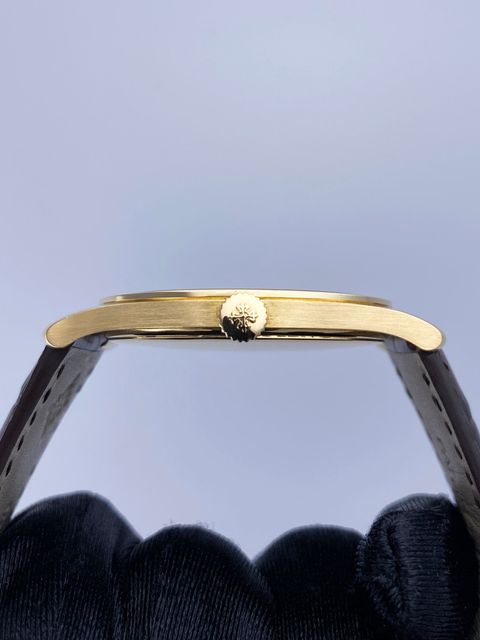 Patek Philippe Calatrava 5196J-001 Image 4